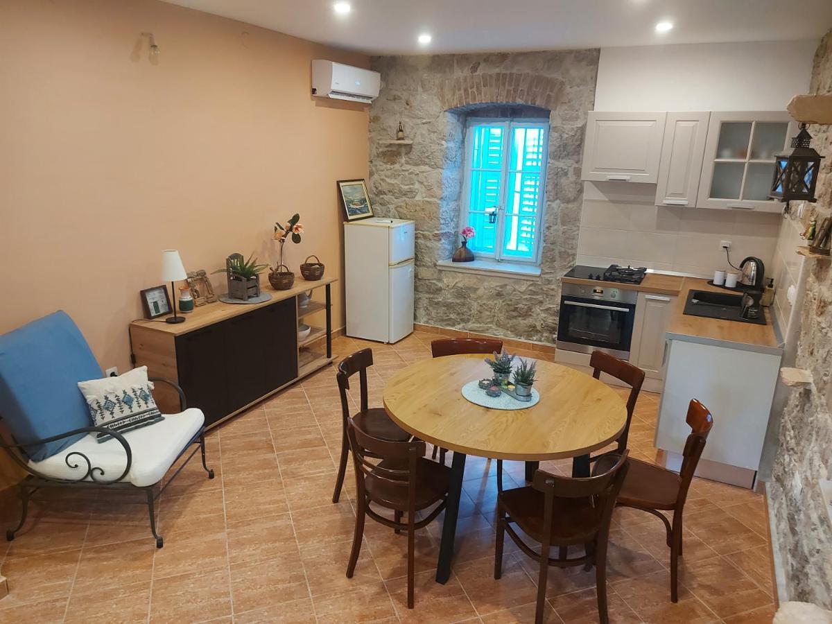 Holiday Home Pepe Banj Exterior foto