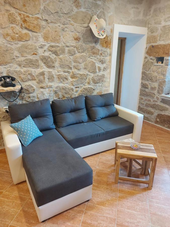 Holiday Home Pepe Banj Exterior foto