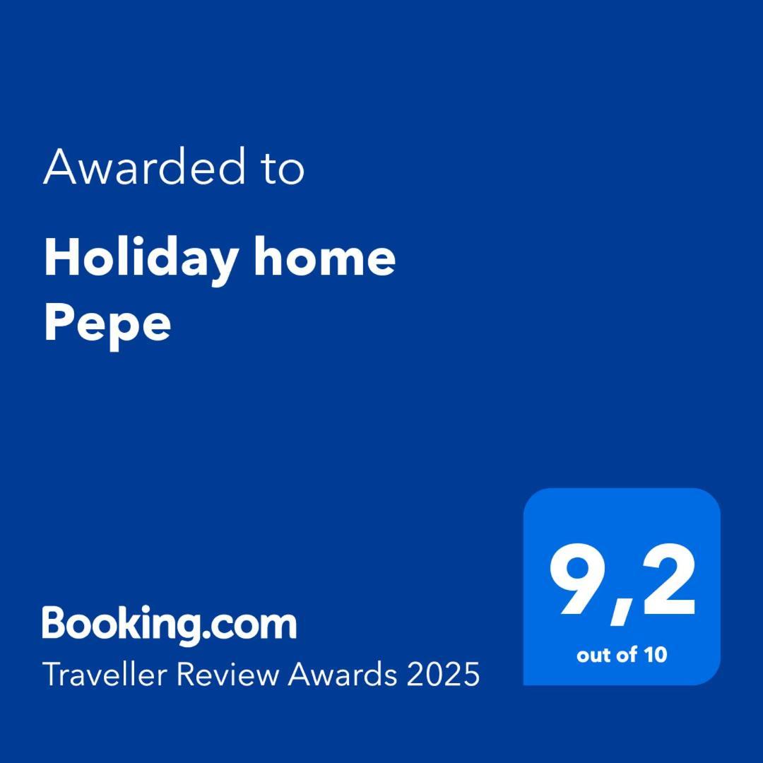 Holiday Home Pepe Banj Exterior foto